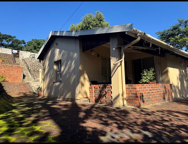 3 BEDROOM FREEHOLD FOR SALE IN HILLARY